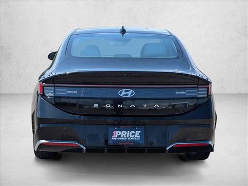 Used 2024 Hyundai Sonata SEL FWD image 6