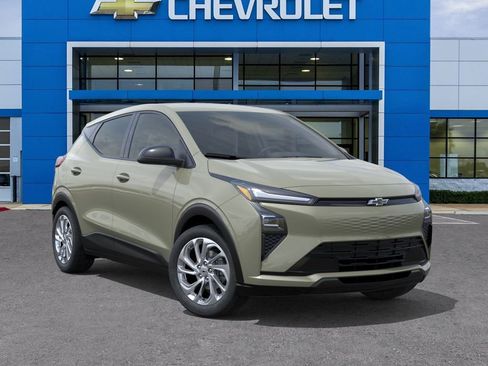 New 2027 Chevrolet Bolt LT w/ Comfort Package FWD image 7