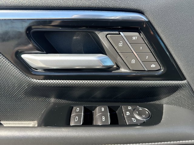 Used 2026 GMC Sierra EV Denali AWD/4WD image 23