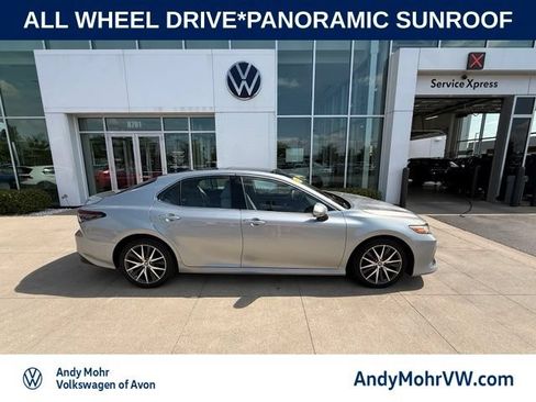Used 2024 Toyota Camry XLE AWD/4WD image 5