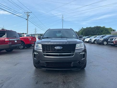 Used 2018 Ford Explorer Sport w/ Equipment Group 401A AWD/4WD image 2
