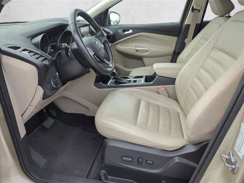 Used 2018 Ford Escape Titanium w/ Ford Safe & Smart Package image 10