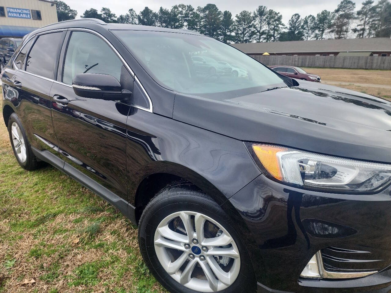 Used 2020 Ford Edge SEL FWD image 39
