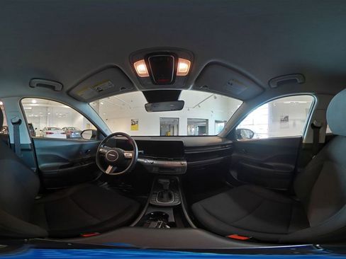 Used 2025 Hyundai Kona SEL image 42