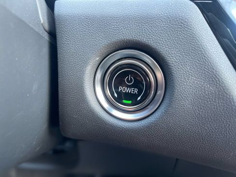 Certified 2024 Cadillac Lyriq Luxury AWD/4WD image 25