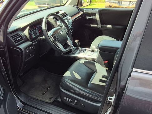 Used 2016 Toyota 4Runner Limited w/ Convenience Package AWD/4WD image 11