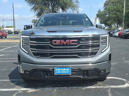 Used 2026 GMC Sierra 1500 SLT AWD/4WD image 13