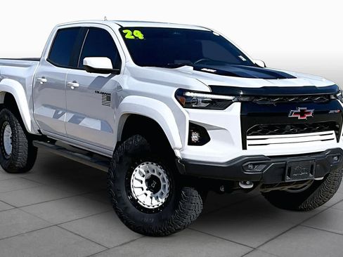Used 2024 Chevrolet Colorado ZR2 w/ ZR2 Bison Edition AWD/4WD image 3