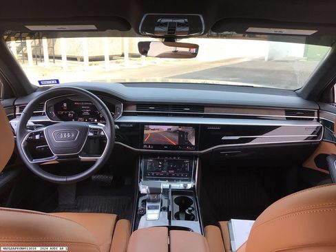 Used 2024 Audi A8 L 3.0T AWD/4WD image 12