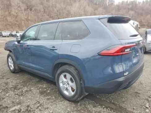 Used 2025 Toyota Grand Highlander FWD image 4
