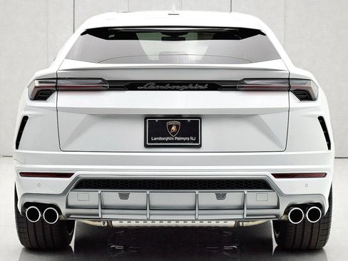 Used 2021 Lamborghini Urus image 7