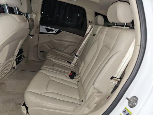 Used 2019 Audi Q7 2.0T Premium Plus w/ Premium Plus Package AWD/4WD image 4