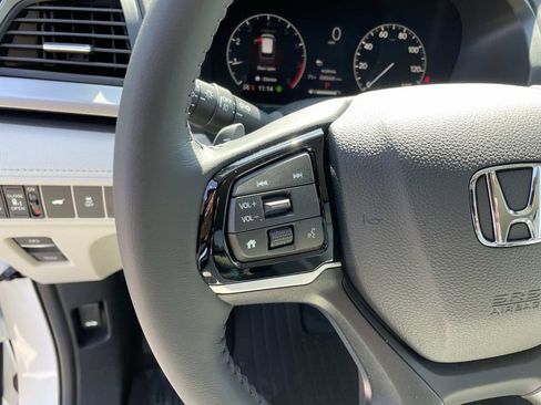 New 2026 Honda Odyssey EX-L image 18