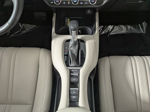 Used 2024 Honda HR-V EX-L image 21