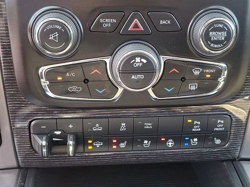 Used 2015 RAM 1500 Limited image 13