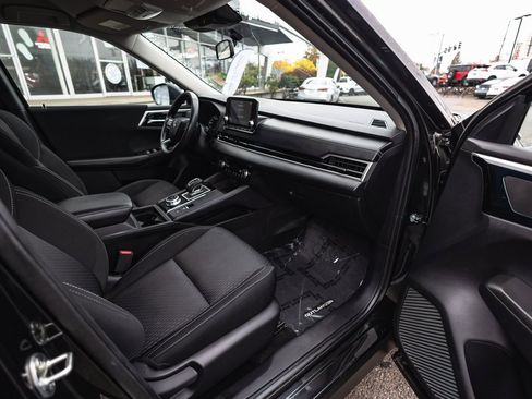 Used 2022 Mitsubishi Outlander ES image 26