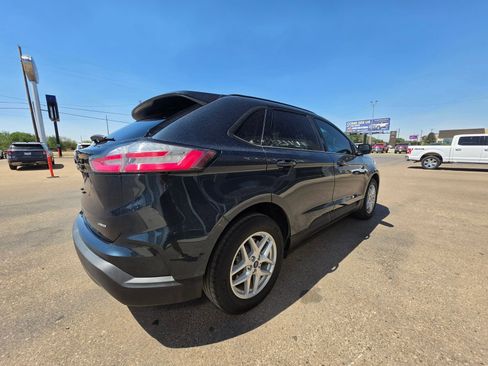 Used 2022 Ford Edge SE AWD/4WD image 5