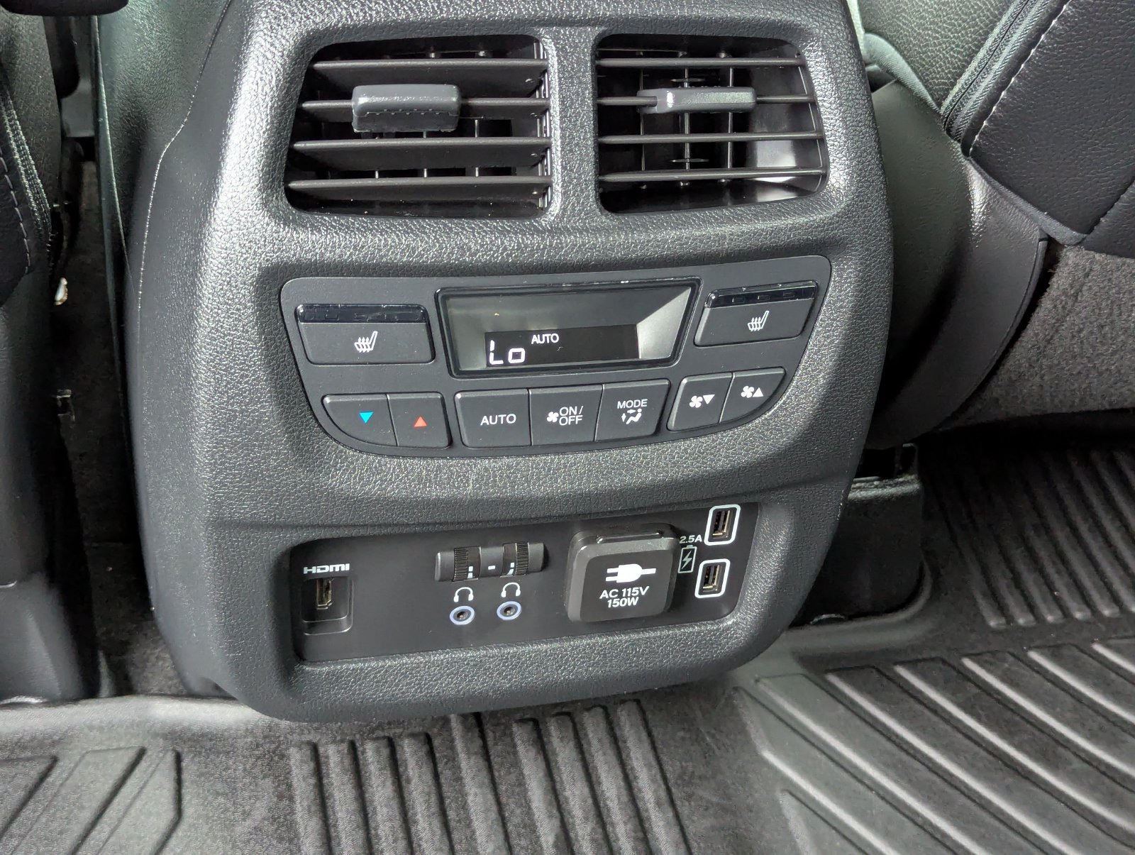 Used 2021 Honda Pilot Touring image 23