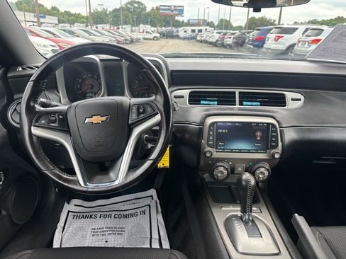 Used 2015 Chevrolet Camaro LT RWD image 16