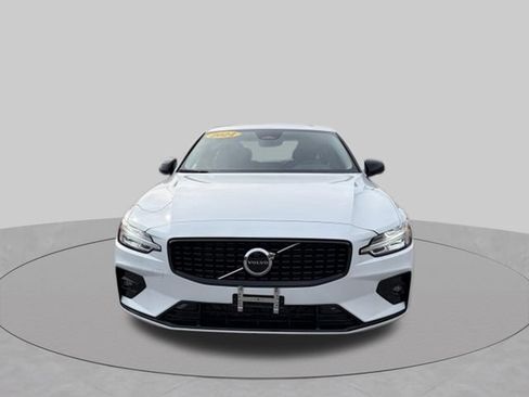 Used 2024 Volvo S60 B5 Core FWD image 2