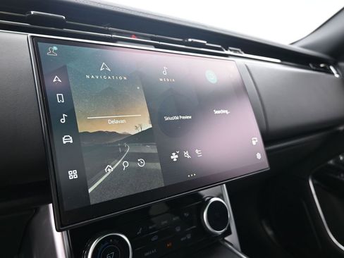 Used 2023 Land Rover Range Rover SE image 26