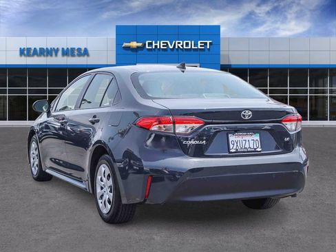 Used 2025 Toyota Corolla LE FWD image 4