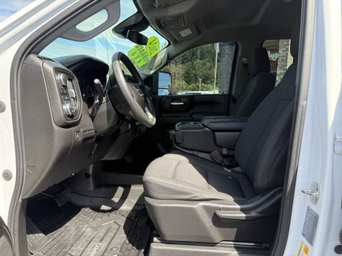 Used 2024 GMC Sierra 2500 Pro w/ Convenience Package AWD/4WD image 13
