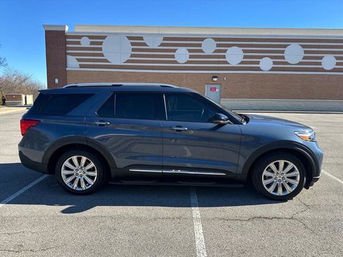 Certified 2021 Ford Explorer Limited w/ Equipment Group 301A image 6