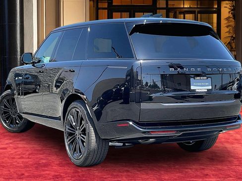 New 2026 Land Rover Range Rover SE AWD/4WD image 4