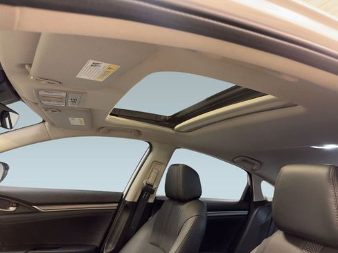 Used 2021 Honda Civic Touring image 15