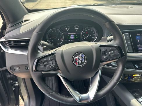 Used 2023 Buick Enclave Essence AWD/4WD image 15