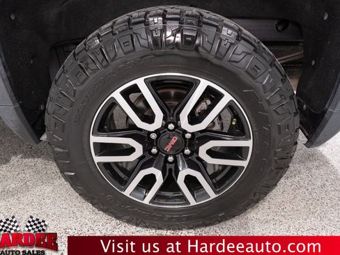 Used 2019 GMC Sierra 1500 AT4 w/ AT4 Premium Package AWD/4WD image 10