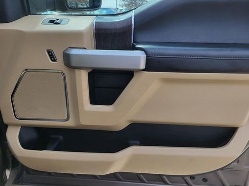 Used 2021 Ford F350 Lariat w/ Lariat Ultimate Package image 7