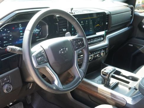 Used 2026 Chevrolet Silverado 1500 RST AWD/4WD image 18