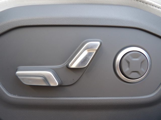 Certified 2026 Hyundai Santa Fe Limited AWD/4WD image 15