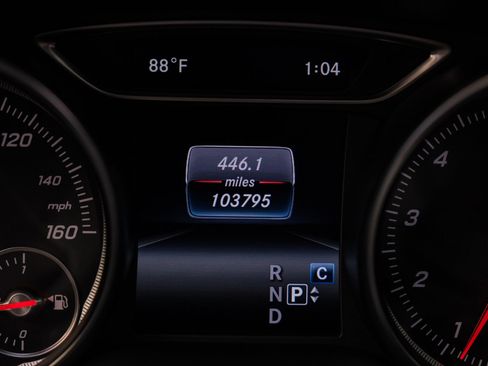 Used 2018 Mercedes-Benz GLA 250 4MATIC image 20