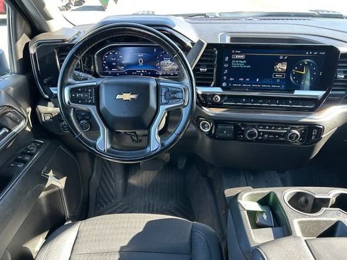 Used 2024 Chevrolet Silverado 2500 LT AWD/4WD image 13