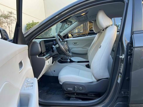 Used 2024 Hyundai Kona SEL image 4