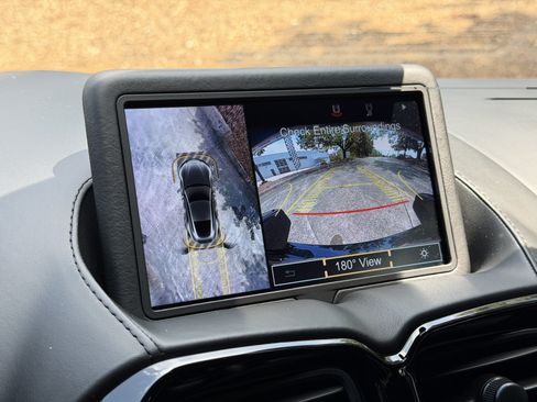 Used 2020 Aston Martin V8 Vantage Coupe RWD image 25