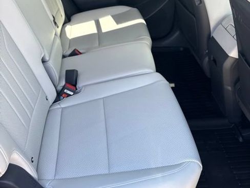 Used 2024 Hyundai Santa Fe SEL AWD/4WD image 34