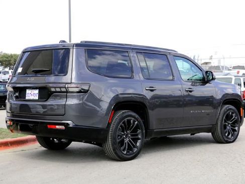 New 2026 Jeep Grand Wagoneer Summit image 5