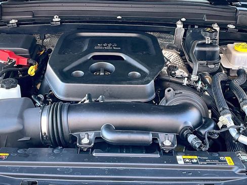 Used 2024 Jeep Wrangler Unlimited Rubicon 4xe image 30