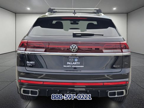 New 2026 Volkswagen Atlas Cross Sport SEL Premium R-Line AWD/4WD image 4