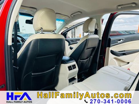 Used 2016 Ford Edge Titanium image 17