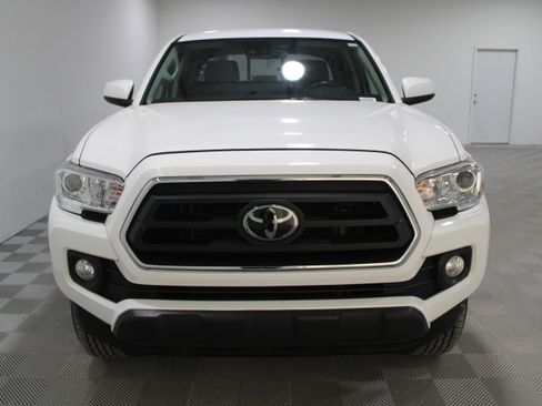 Used 2023 Toyota Tacoma SR image 32