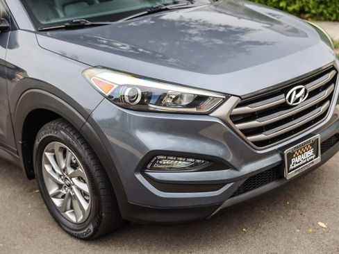 Used 2016 Hyundai Tucson SE w/ Option Group 02 FWD image 9