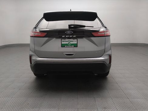 Used 2024 Ford Edge SE image 7