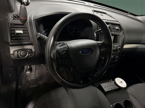 Used 2018 Ford Explorer 4WD Police Interceptor w/ Ultimate Wiring Package image 16