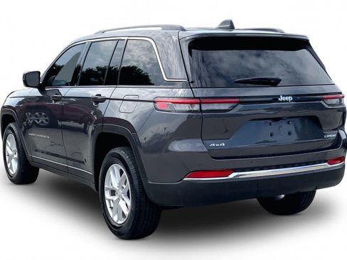 Used 2024 Jeep Grand Cherokee Laredo X AWD/4WD image 11