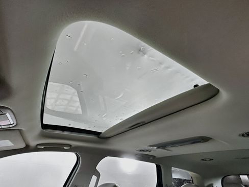 Used 2025 Kia Telluride S FWD image 27